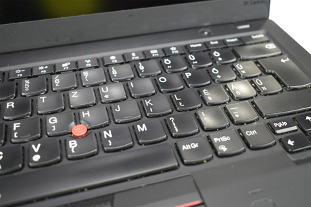 Lenovo ThinkPad X1 Carbon 6 Gen 14" i7-8650U 16 GB 512 FHD  Klawiatura standaryzowana Windows 10 Pro Klasa A